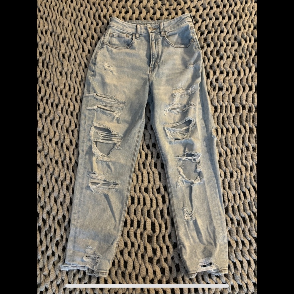 American Eagle High Waisted Jeans